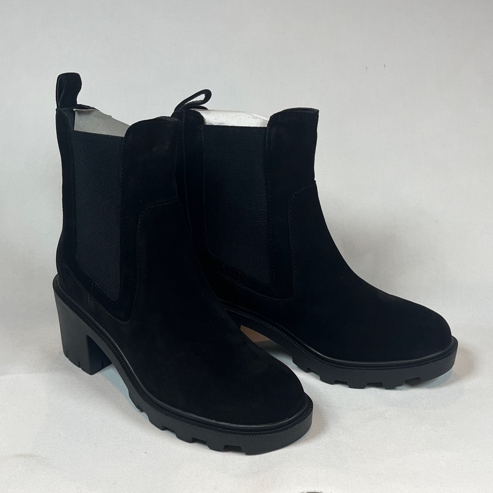Lisa Vicky Boots Jolt Chelsea Ankle Black Split Suede Leather Size 7.5 NIB